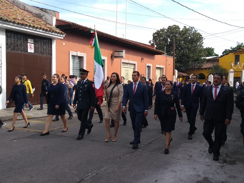 Sin novedad concluyó desfile de Independencia en Jacona