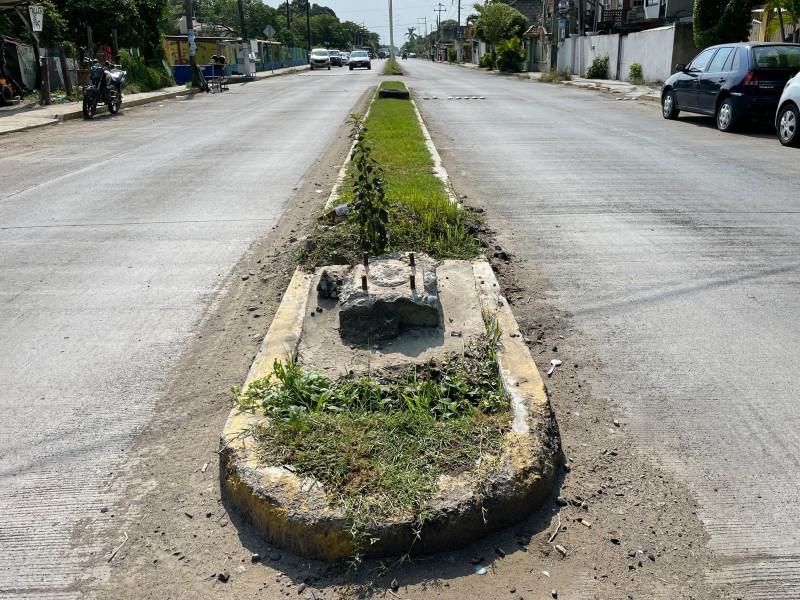 Sin recursos para arreglar luminarias en Tuxpan