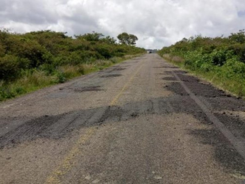 Sin recursos para reparación de carreteras en Zacatecas