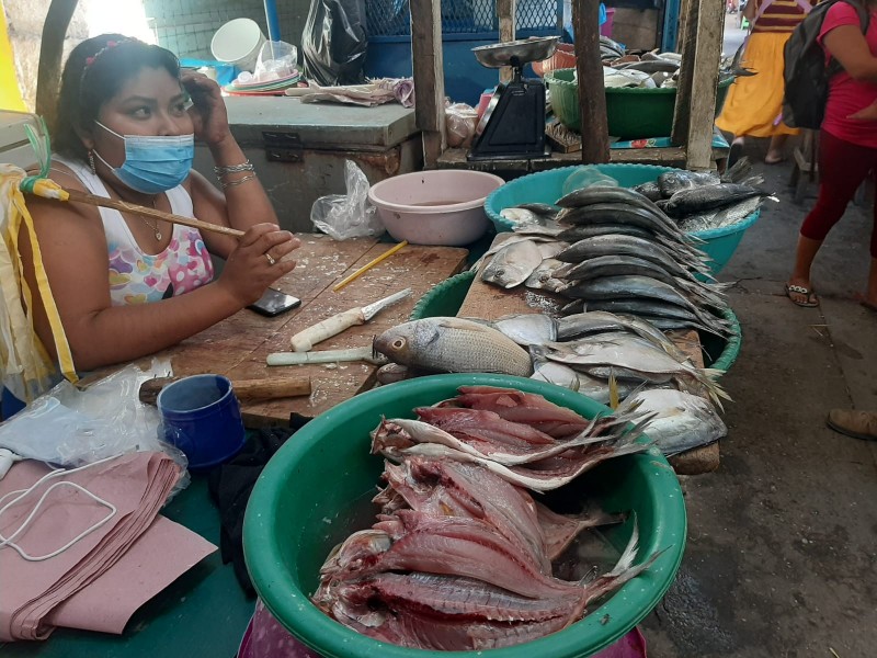 Sin repuntar venta de mariscos por cuaresma en Tehuantepec