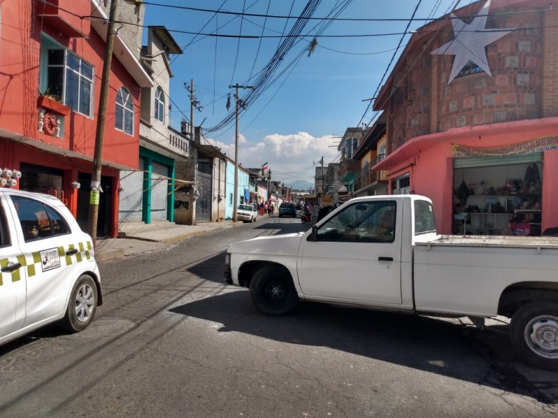 Sin resguardo vial celebraciones en Santiago Tianguistenco