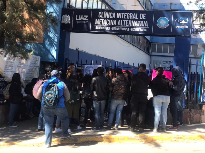 Sin respuesta estudiantes de la  Unidad Académica de Artes