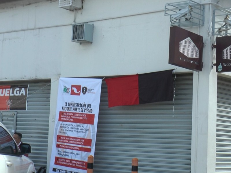 Sin solución huelga de trabajadores de Monte de Piedad. Trabajadores se autoemplean.