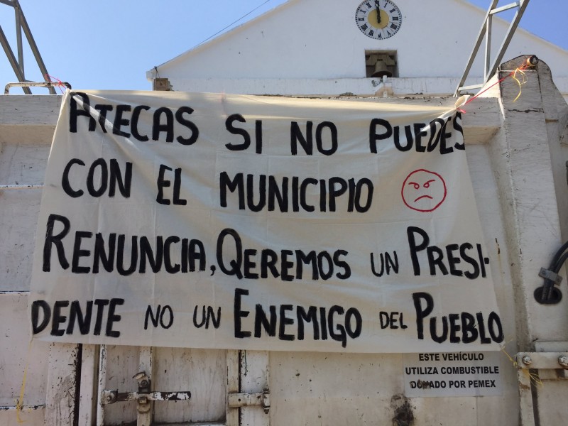 Sindicalizados del ayuntamiento de Salina Cruz se manifiestan