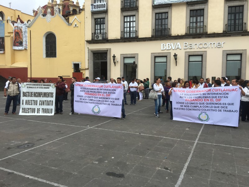 Sindicalizados del DIF reclaman derechos laborales