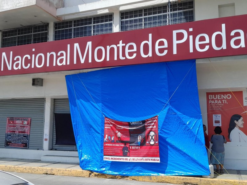 Sindicalizados del Nacional Monte de Piedad en espera de resolución