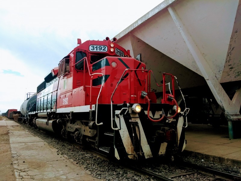 Sindicalizados ferrocarrileros denuncian son obligados a trabajar