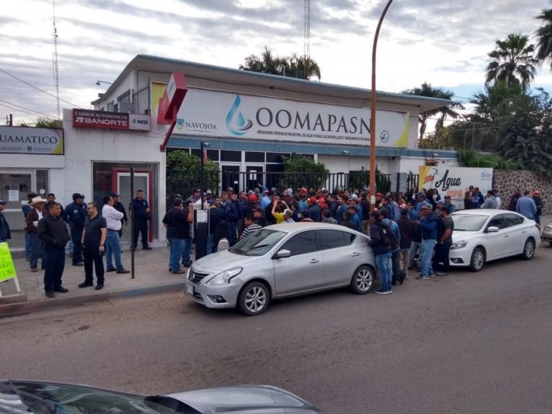 Sindicalizados toman oficinas de OOMAPAS Navojoa