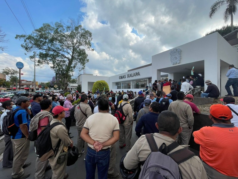 Sindicato de CMAS Xalapa señala diversas arbitrariedades en la dependencia