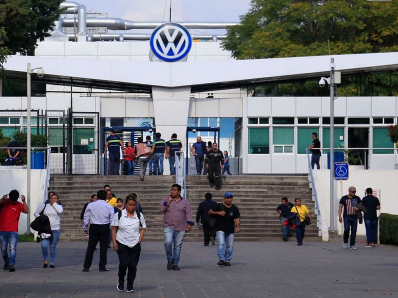 Sindicato de la Volkswagen acepta aumento salarial