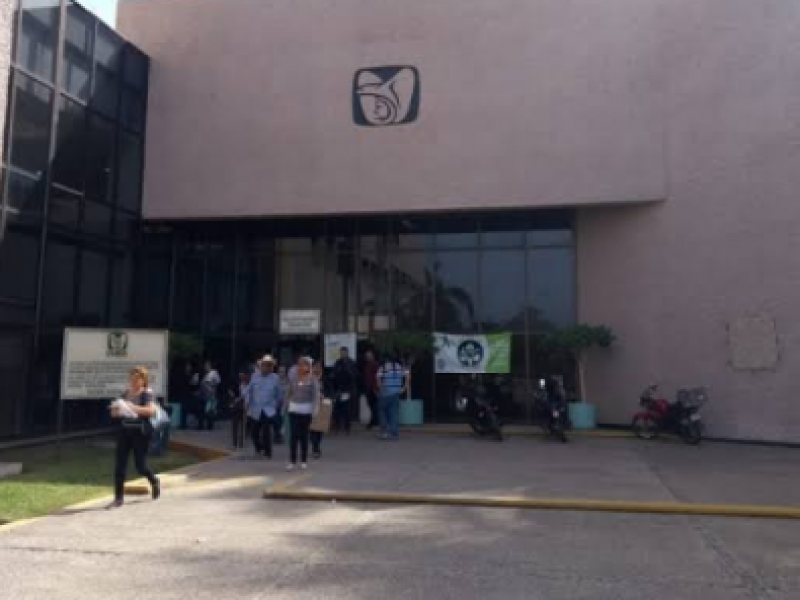 Sindicato denuncia escasez de medicamentos en IMSS