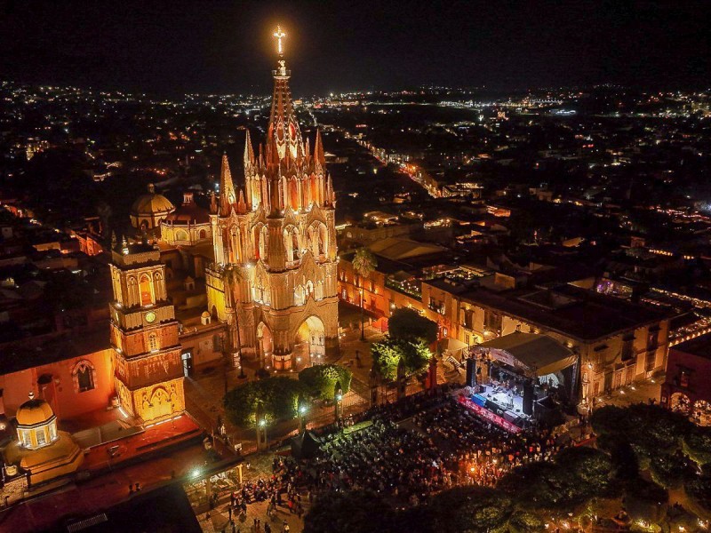 SMA estrecha lazos turísticos y culturales con Aspen