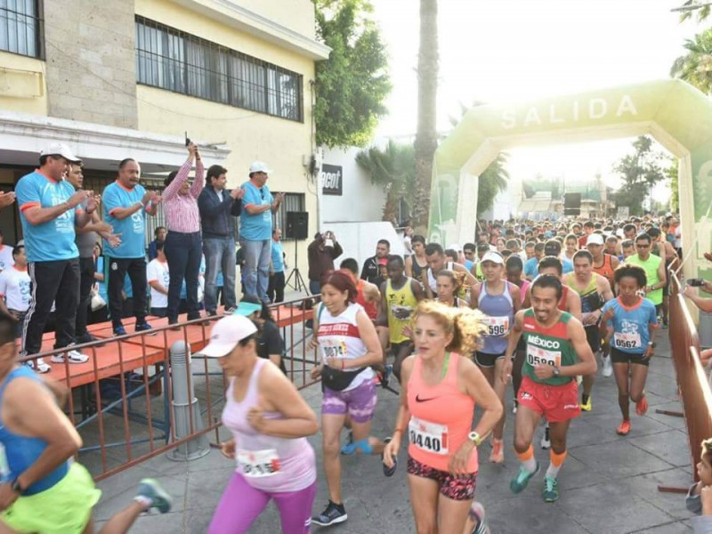 SNTE organiza carrera a profesores