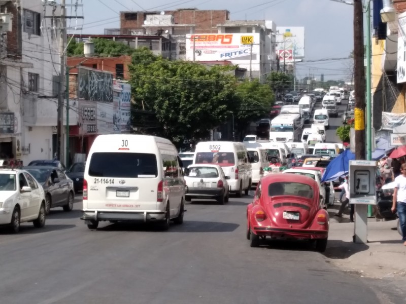 Sobrepoblación vehicular  provoca hartazgo en automovilistas