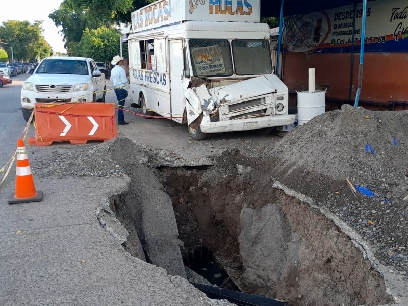 Socavones en Guasave permanecerán hasta la asignación de presupuesto del 2026