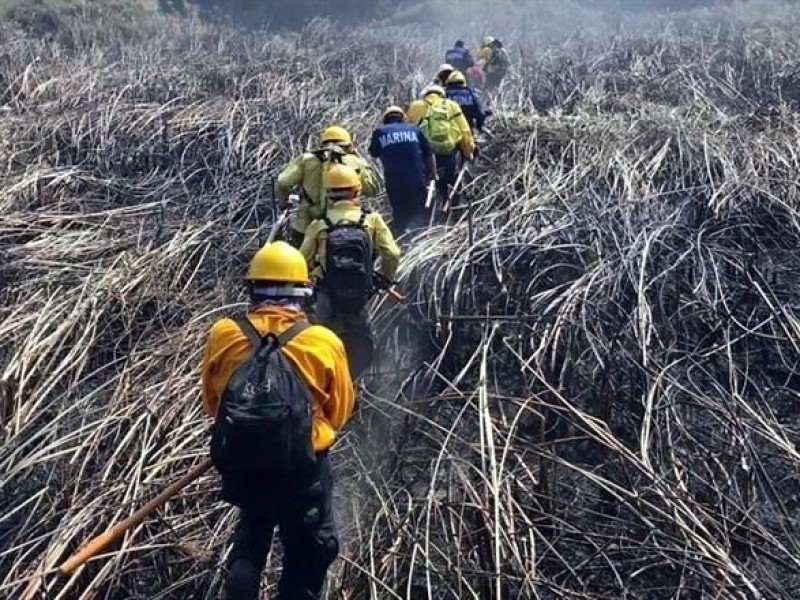 Sofocado incendio en el cerro Nambiyuguá