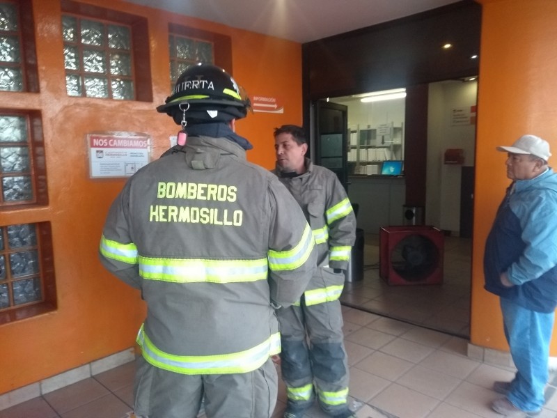 Sofocan conato de incendio en tesorería municipal