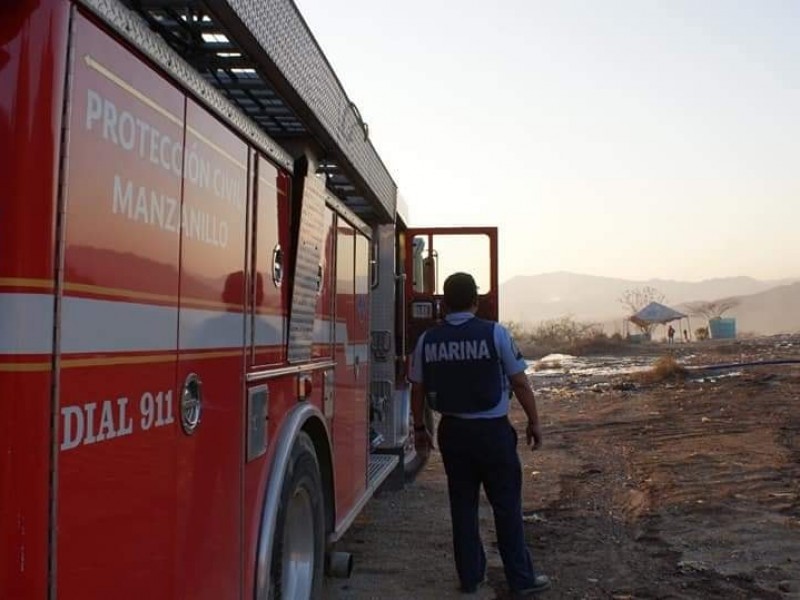 Sofocan incendio en relleno sanitario de Manzanillo