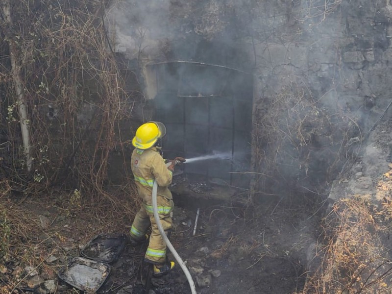 Sofocan incendio en San Pedro Cholula