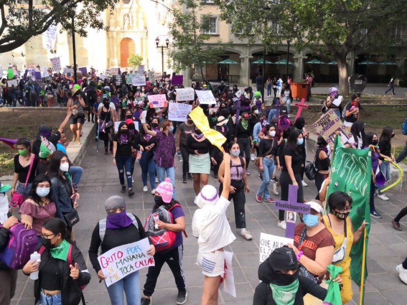 Soledad Jarquin encabeza marcha feminista en Oaxaca