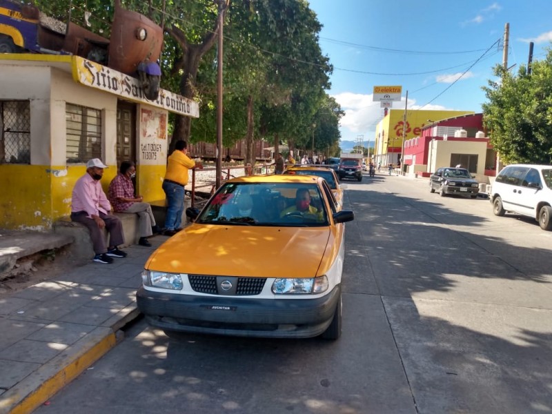 Solicitan ampliación de concesiones de taxis en Ciudad Ixtepec