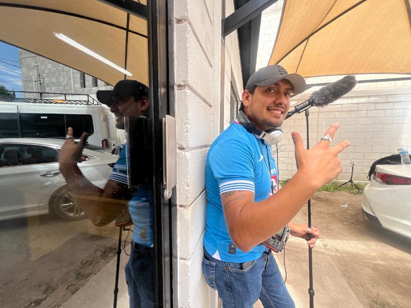 Solicitan ayuda para Mundo; joven que sufrió quemaduras en tienda de pinturas