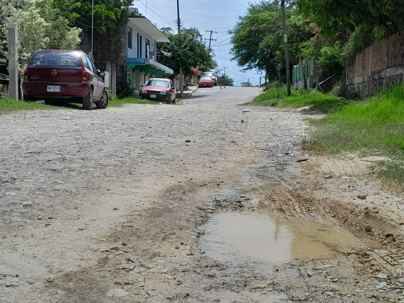 Solicitan Obra Pública en la calle 5 poniente