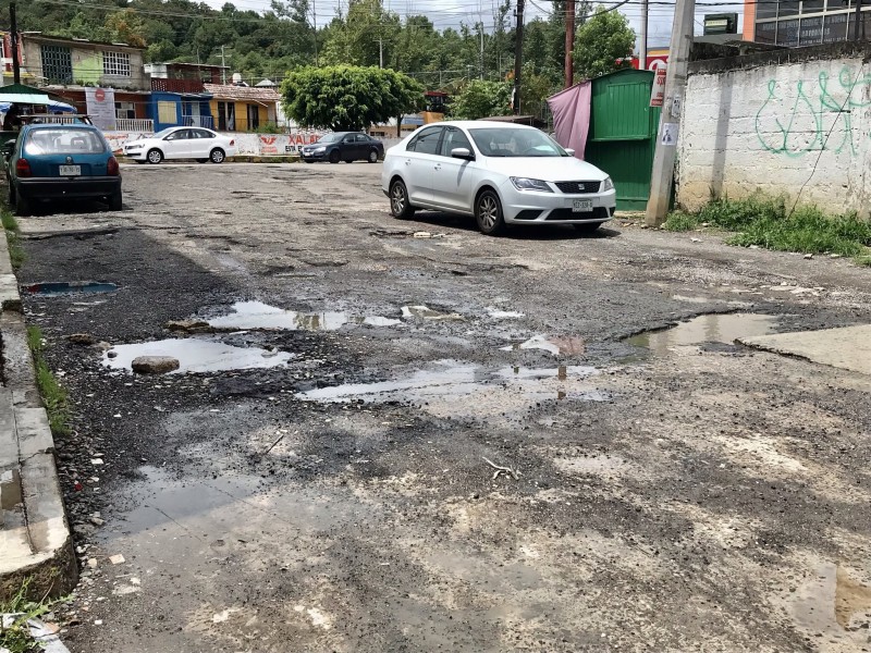 Solicitan reparación de calle en la colonia J. J. Panes