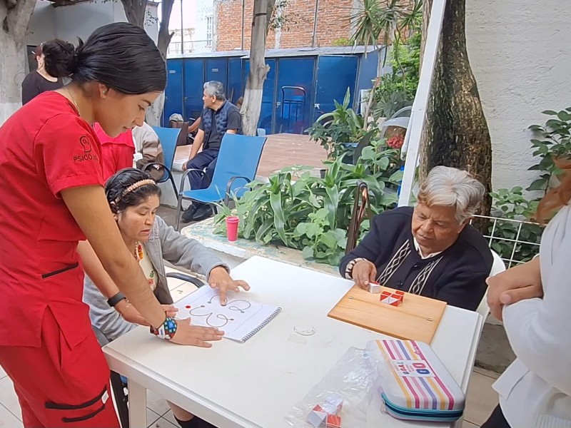 Solidarízate con los abuelitos del asilo 