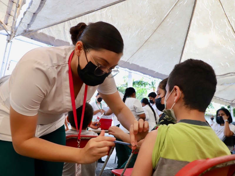 Sólo habrá vacunación en la Novena Zona Militar en Culiacán