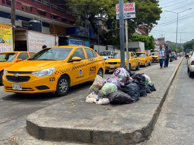 Solo seis camiones de basura recolectan 150 toneladas a diario