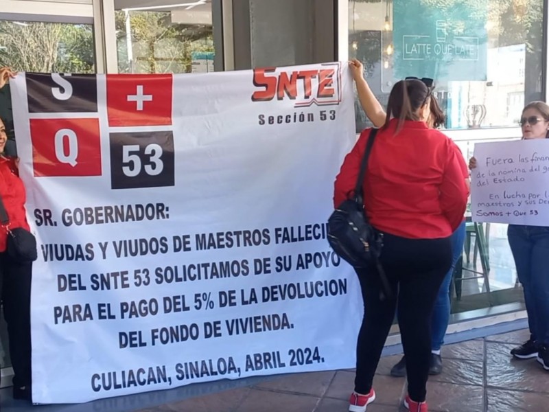 Somos más que 53 piden regresen el Fondo de Vivienda