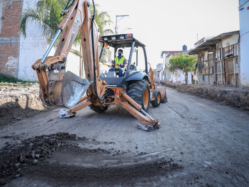 Existen más de mil 700 calles sin pavimentar en León