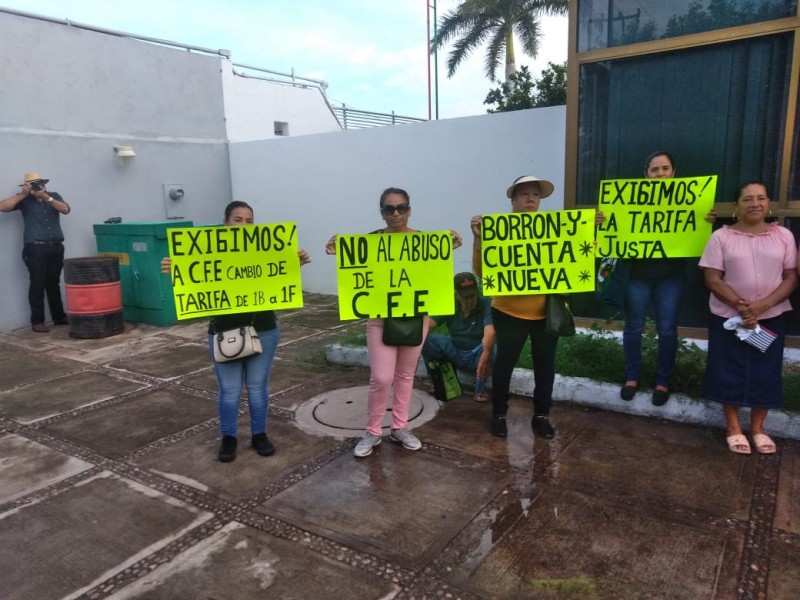 Son tomadas instalaciones de CFE en todo Nayarit