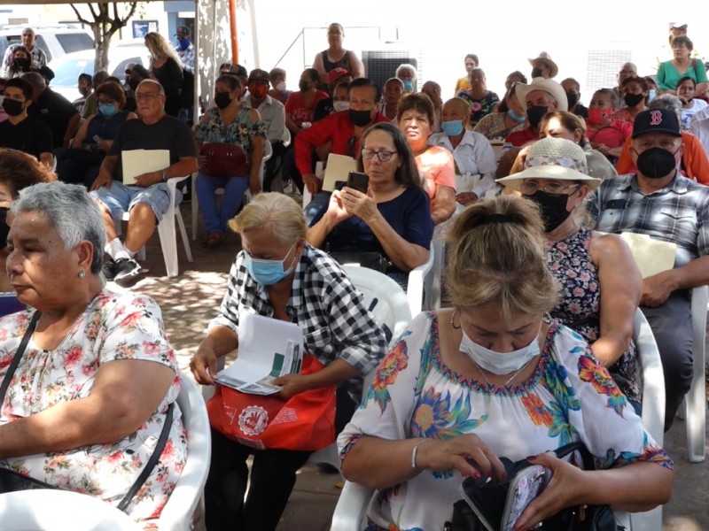 Sonora: dan pensiones a adultos mayores de 65 años
