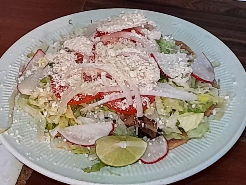 Sopes gordos y sopitos, se antojan desde que se preparan