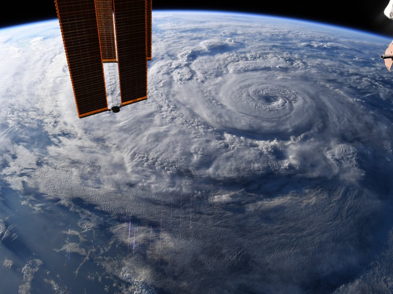 Sorprendentes imágenes del huracán Genevieve desde el espacio