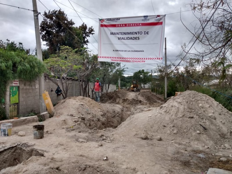 Sospechan vecinos de obra por licitación reciente