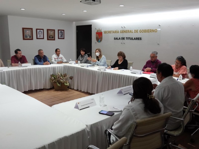 Sostienen reunión autoridades de Educación y paristas