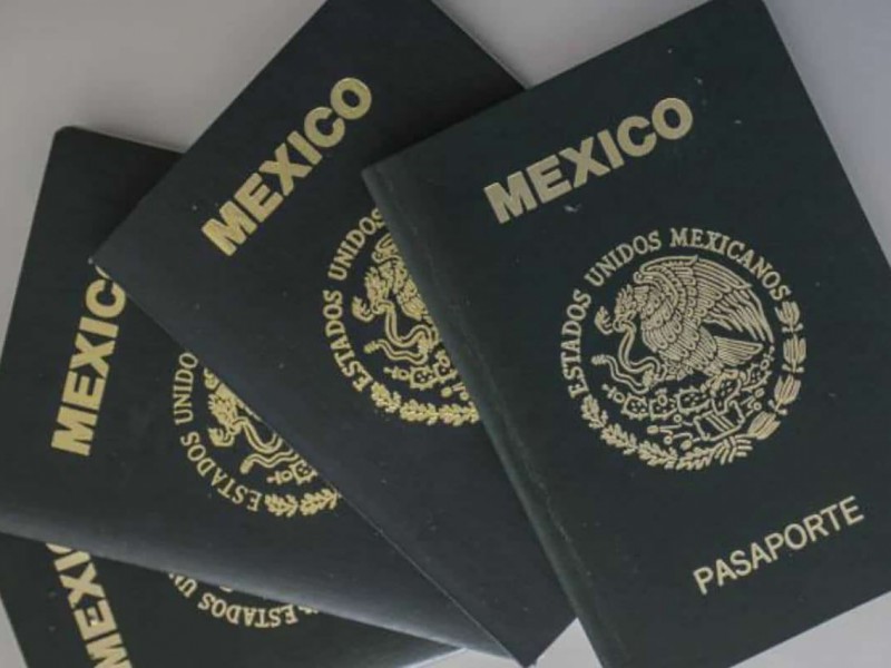 SRE explica contrato de pasaportes