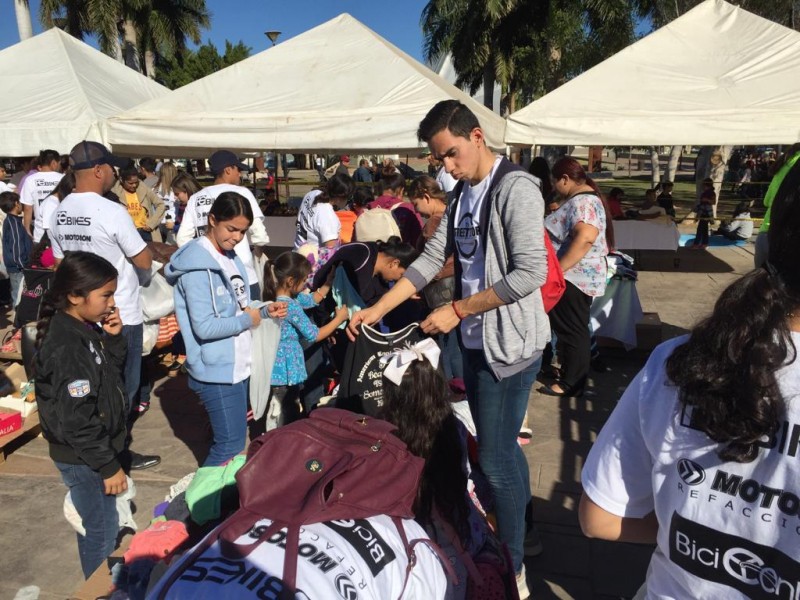 Street Store Obregón beneficia a 2 mil personas