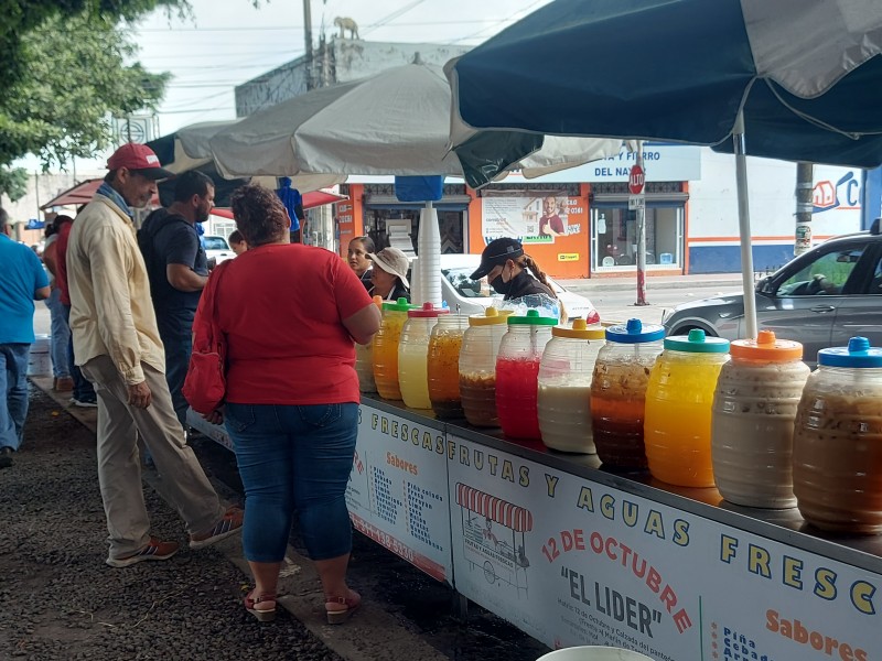 Sube 50% venta de aguas frescas por ola de calor