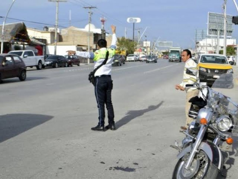 Sube costo de la corrupción en Torreón por agentes viales