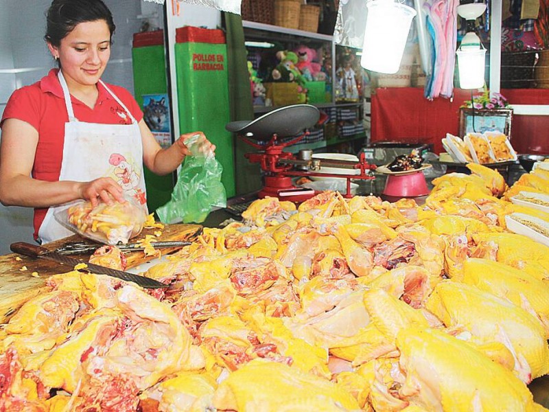 Sube el precio del pollo y cerdo en la capital