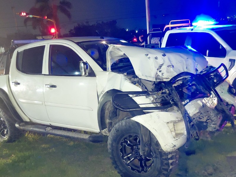 Sujeto robó camioneta y la estrelló tras una persecución