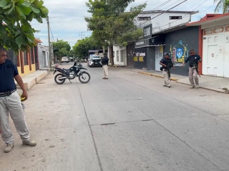 Sujetos armados disparan a hombre dentro de taller en Tehuantepec