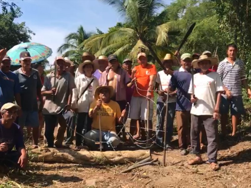 Sujetos destruyen intencionalmente cerca de ejidatarios del Cayacal