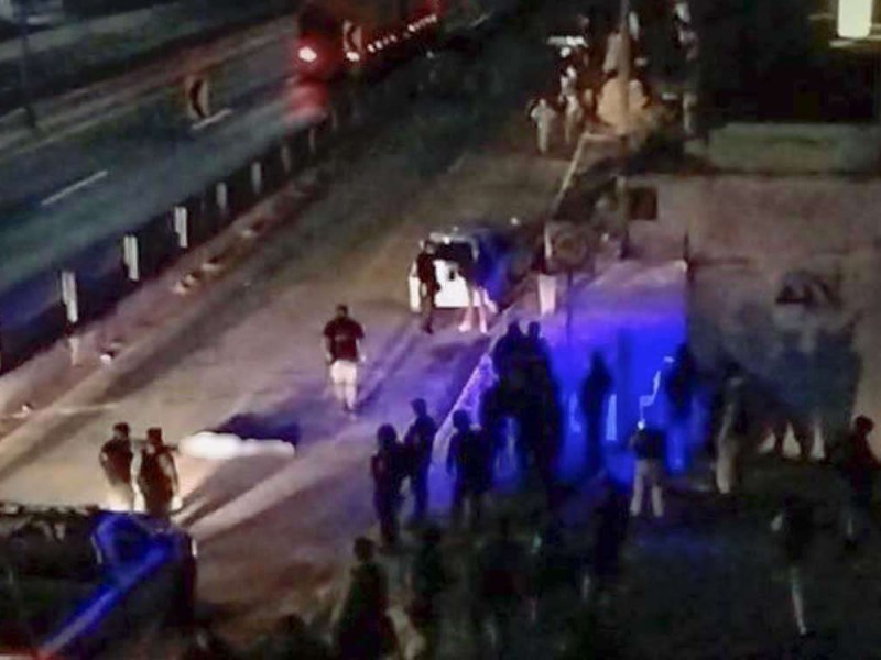Suman 10 muertos por masacre en bar Guanajuato