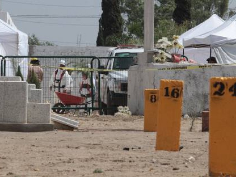Suman 102 personas no identificadas exhumadas de Coyula