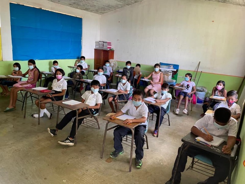 Suman 20 las escuelas en modo presencial en Zihuatanejo